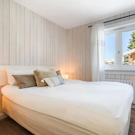 Flat La Loge - At The Foot Of The Jaillet In