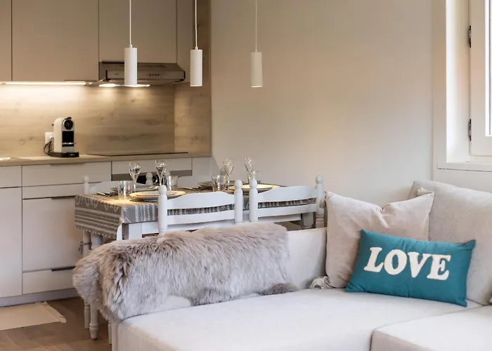 Flat La Loge - At The Foot Of The Jaillet In